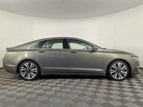 Used 2017 Lincoln MKZ Reserve w/ Climate Package image 10