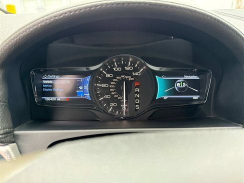 Used 2015 Lincoln MKX AWD w/ Equipment Group 102A image 28