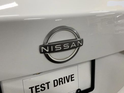 Used 2024 Nissan Sentra SV FWD image 28
