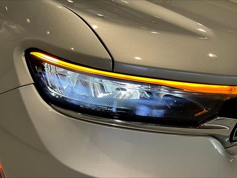 Used 2022 Jeep Grand Cherokee L Laredo w/ Luxury Tech Group I AWD/4WD image 31