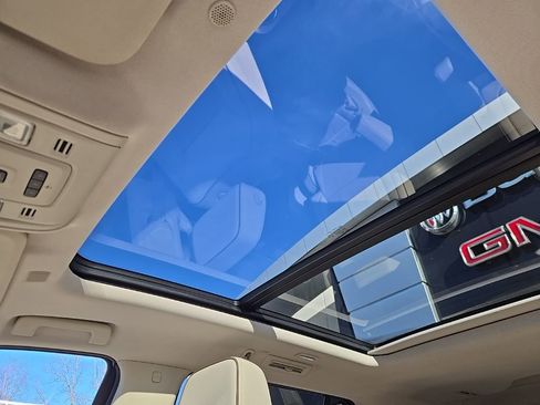 Used 2023 GMC Yukon XL Denali image 38