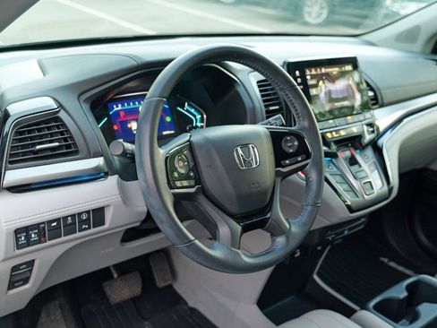 Used 2023 Honda Odyssey Touring image 22
