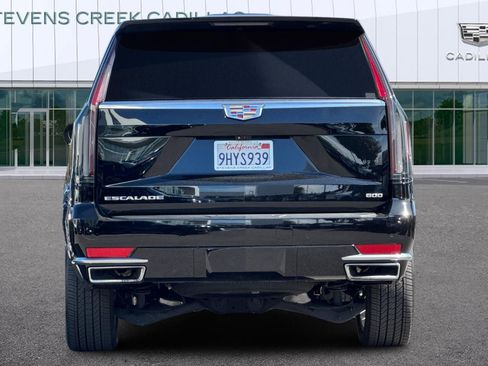 Used 2023 Cadillac Escalade Premium Luxury image 4