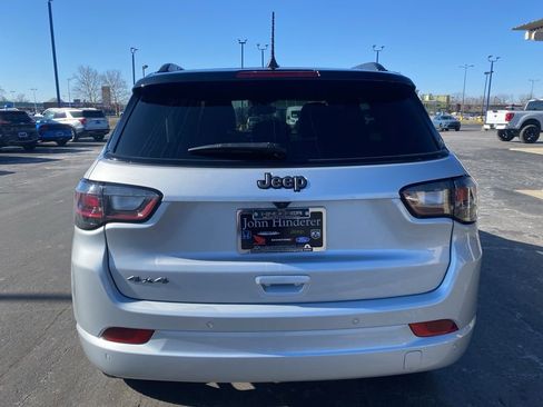 Used 2025 Jeep Compass Limited w/ High Altitude Package image 4