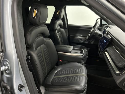 Used 2025 Rivian R1T Adventure image 23