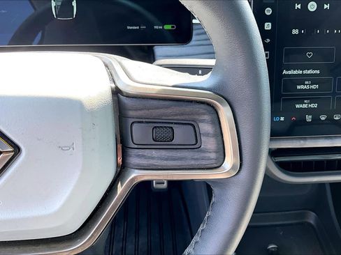 Used 2024 Rivian R1S Adventure AWD/4WD image 23