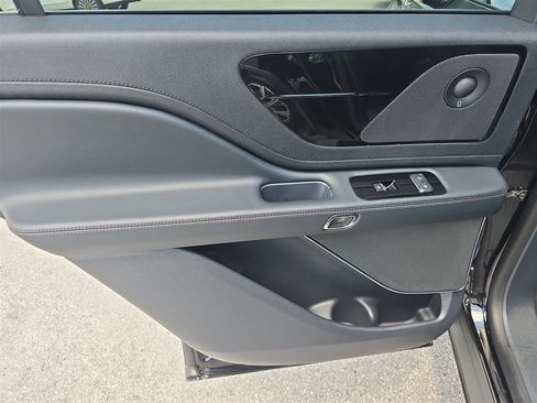 New 2025 Lincoln Aviator 2WD w/ Equipment Group 101A image 13