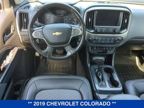 Used 2019 Chevrolet Colorado Z71 AWD/4WD image 18