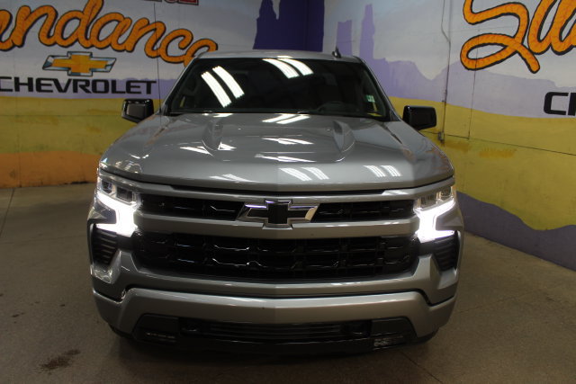 Used 2023 Chevrolet Silverado 1500 RST w/ Z71 Off-Road Package AWD/4WD image 3