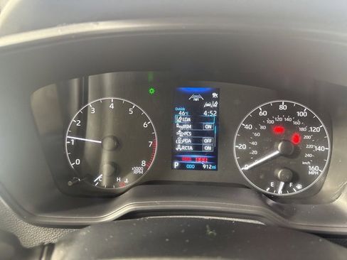 Used 2025 Toyota Corolla SE image 18