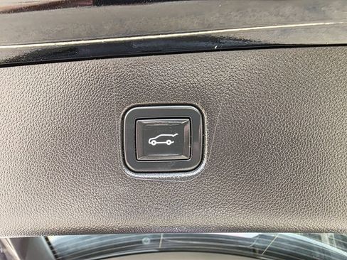 Used 2020 Chevrolet Blazer LT w/ Redline Edition AWD/4WD image 19