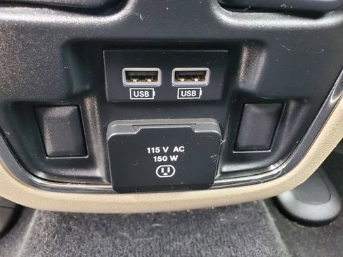 Used 2019 Jeep Grand Cherokee Limited AWD/4WD image 34