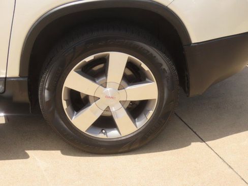 Used 2012 GMC Acadia SLT FWD image 14