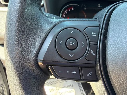 Used 2025 Toyota RAV4 LE AWD/4WD image 14