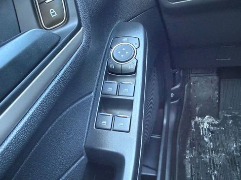 Used 2022 Ford Escape SE w/ Convenience Package image 19