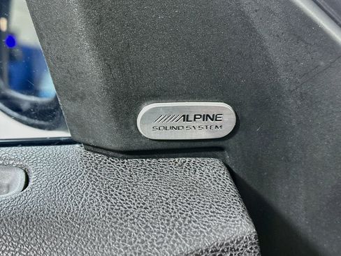 Used 2018 Dodge Charger SXT Plus w/ Driver Convenience Group RWD image 18