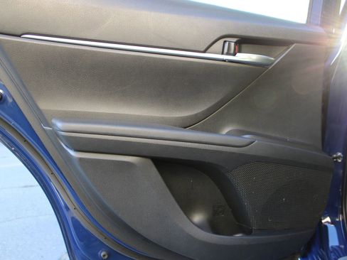 Used 2023 Toyota Camry SE image 20