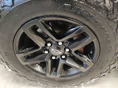 Used 2019 Chevrolet Silverado 1500 LT Trail Boss w/ Convenience Package image 17