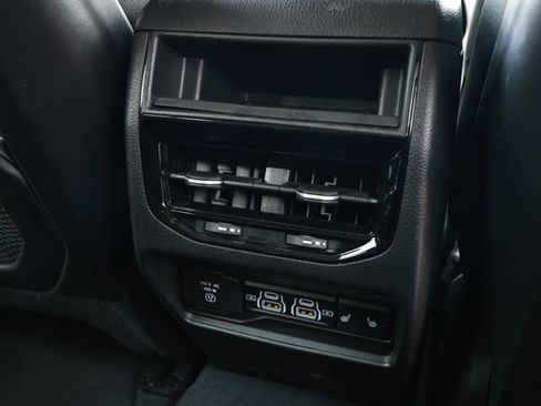 Used 2023 Jeep Grand Cherokee 4WD 4xe image 34
