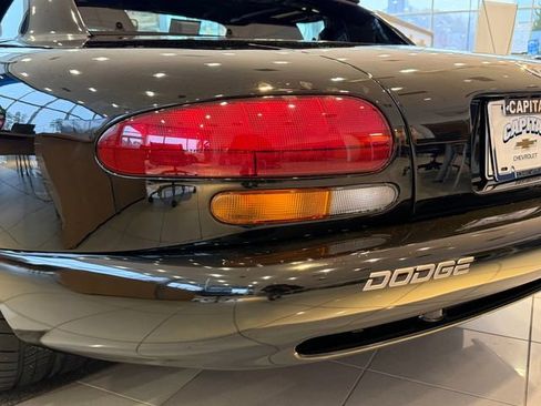 Used 1994 Dodge Viper RT/10 image 35
