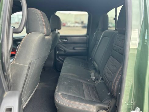 Used 2025 Nissan Frontier Pro-X RWD image 13