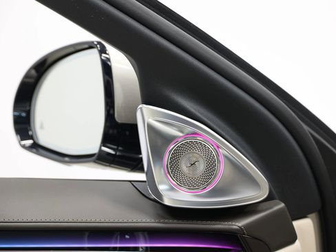 Used 2024 Mercedes-Benz Maybach S 580 S 580 4MATIC Sedan 4D image 11