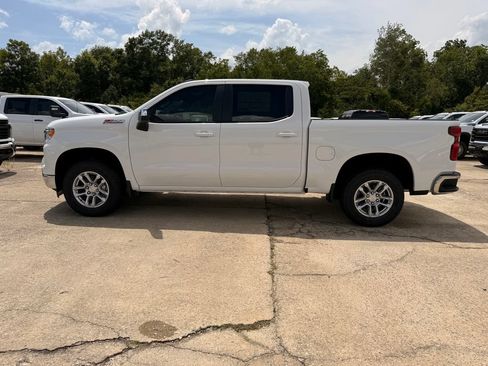 New 2026 Chevrolet Silverado 1500 LT w/ Z71 Off-Road Package AWD/4WD image 2