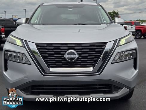 Used 2023 Nissan Rogue SV FWD image 8