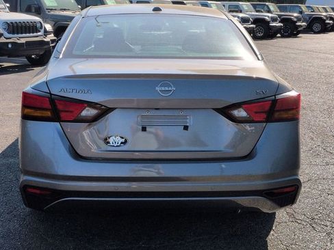 Used 2023 Nissan Altima 2.5 SV FWD image 4