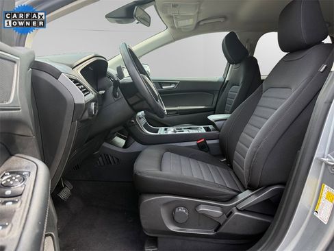 Used 2022 Ford Edge SE w/ Black Appearance Package image 10