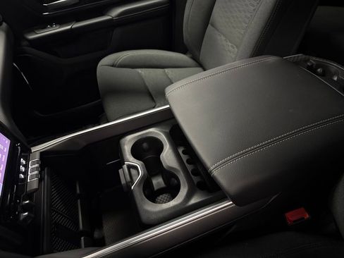 New 2026 RAM 1500 4x4 Crew Cab image 24