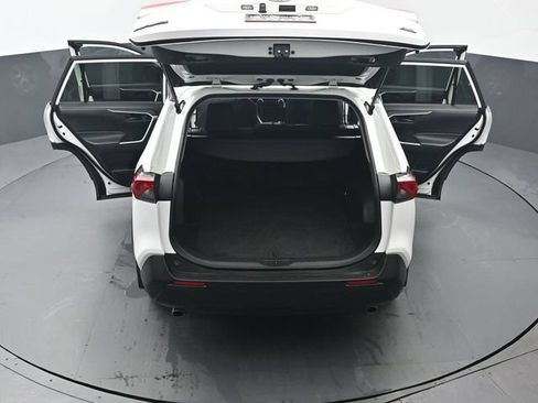 Used 2023 Toyota RAV4 LE AWD/4WD image 47