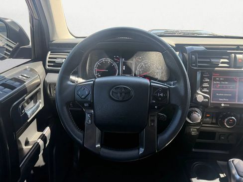 Used 2021 Toyota 4Runner TRD Off-Road Premium w/ Moonroof Package AWD/4WD image 15
