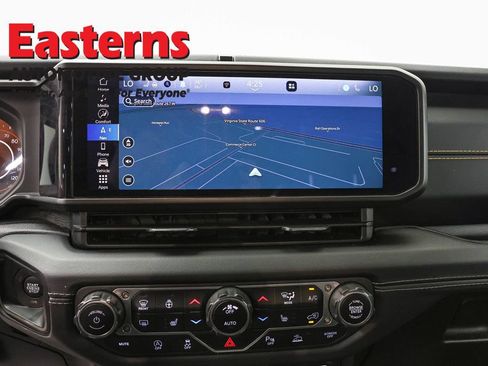 Used 2024 Jeep Wrangler Unlimited Sahara w/ Dual Top Group AWD/4WD image 12