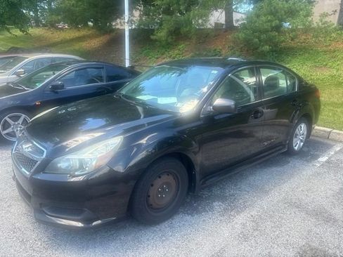 Used 2013 Subaru Legacy 2.5i AWD/4WD image 2