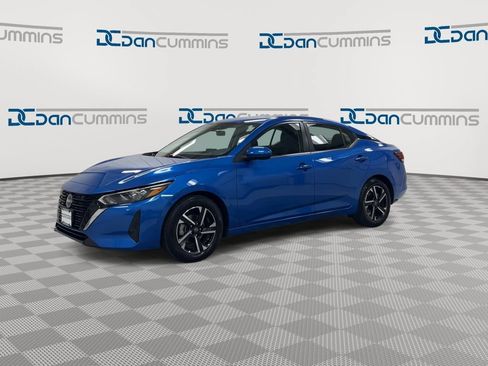 Used 2025 Nissan Sentra SV FWD image 4