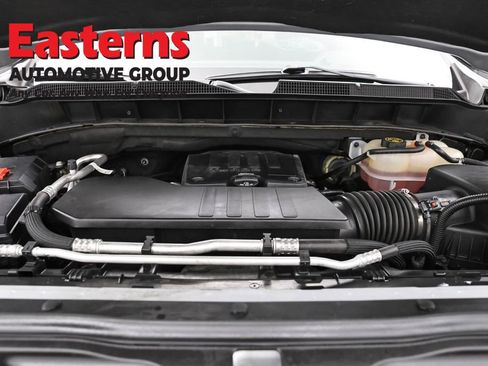 Used 2022 Chevrolet Silverado 1500 LT AWD/4WD image 7