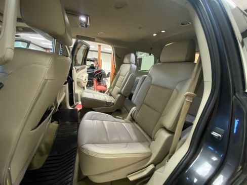 Used 2017 GMC Yukon Denali w/ Open Road Package AWD/4WD image 12