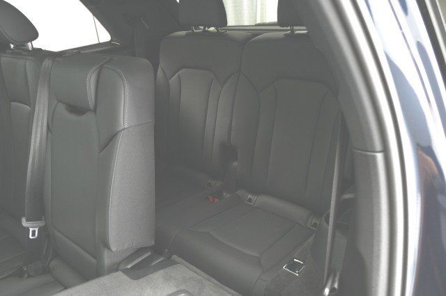 Used 2025 Audi Q7 2.0T Premium Plus w/ Premium Plus Package AWD/4WD image 53