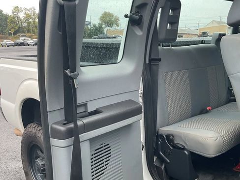 Used 2016 Ford F250 XL w/ Power Equipment Group image 40