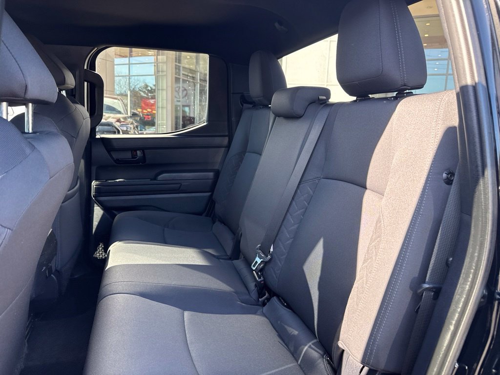 Certified 2024 Toyota Tacoma SR AWD/4WD image 16