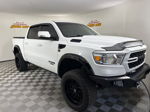 Used 2022 RAM 1500 Big Horn AWD/4WD image 8