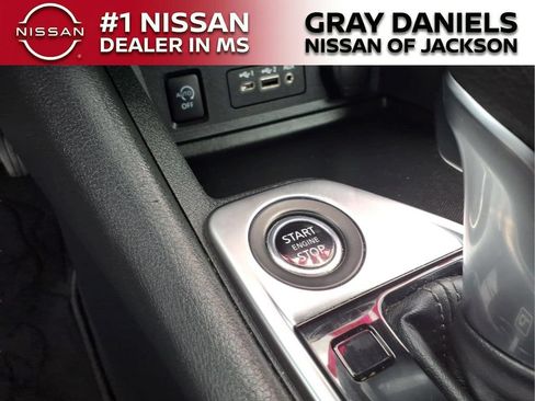 Used 2024 Nissan Sentra SV FWD image 15