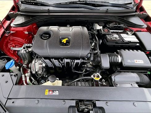 Used 2019 Hyundai Elantra SE image 12