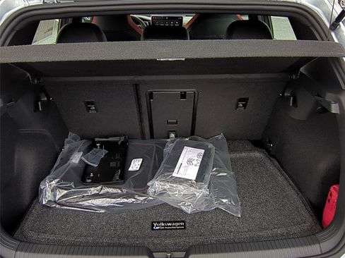 New 2026 Volkswagen GTI SE FWD image 22