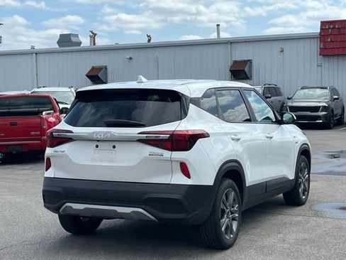 Certified 2022 Kia Seltos LX image 13