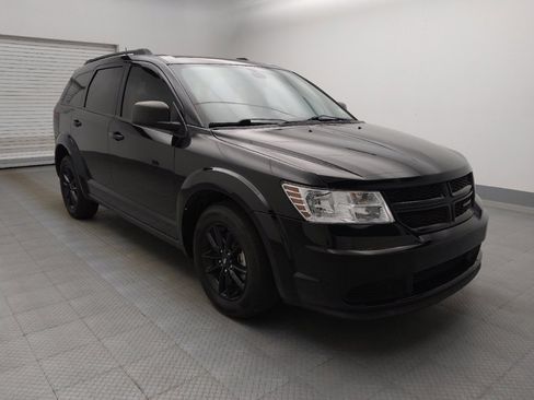 Used 2020 Dodge Journey SE w/ Blacktop Package FWD image 13