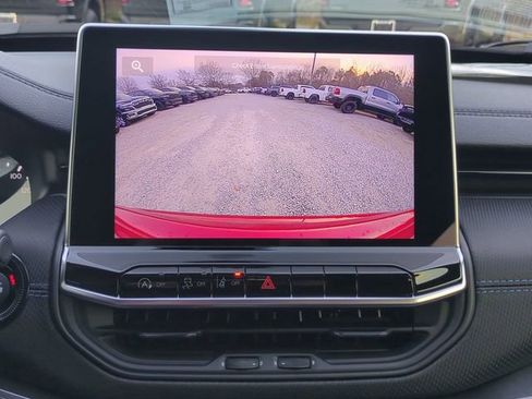 New 2026 Jeep Compass Latitude image 17