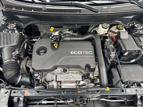 Used 2022 GMC Terrain SLT image 13