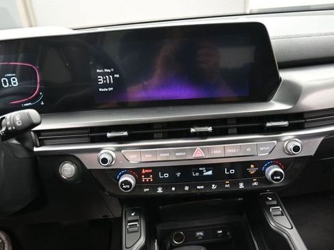 Used 2025 Kia Telluride S FWD image 10